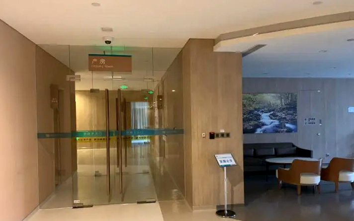 簡歐式設計醫院鋼質病房門，帶你體驗現代歐式的格調