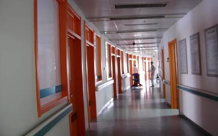 嚴控質量關 合力規范醫院門市場穩發展 嚴控質量關 合力規范醫院門市場穩發展