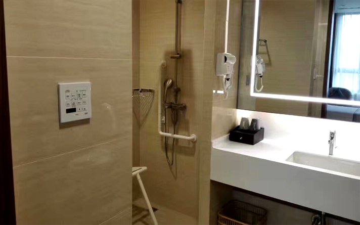 醫(yī)院專用門企業(yè)謀求長遠發(fā)展 制定行業(yè)高標準