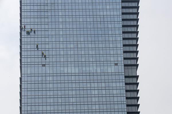 生物課上全班女生排隊(duì)的小說(shuō)