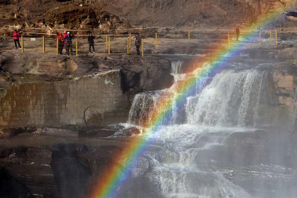 《賢德妃》by八月薇妮