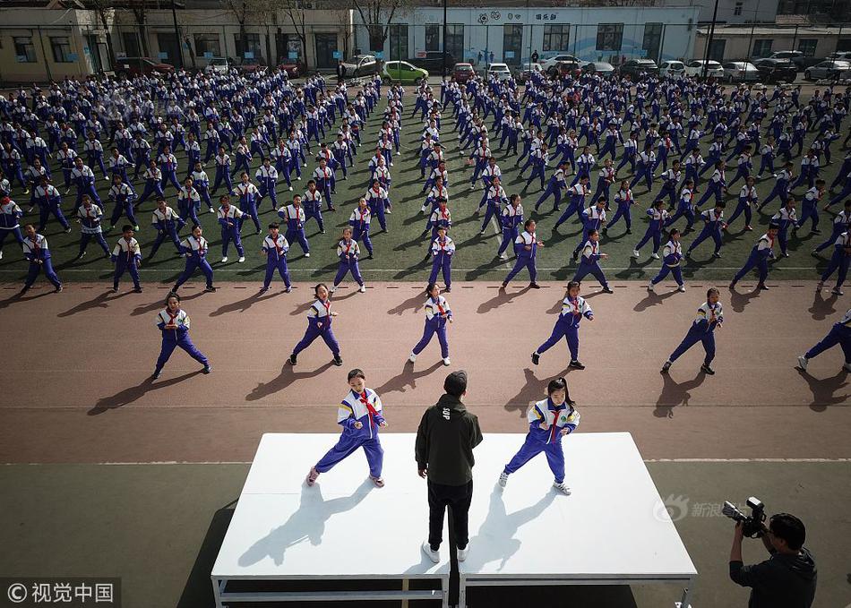 《我是個算命先生》,易之