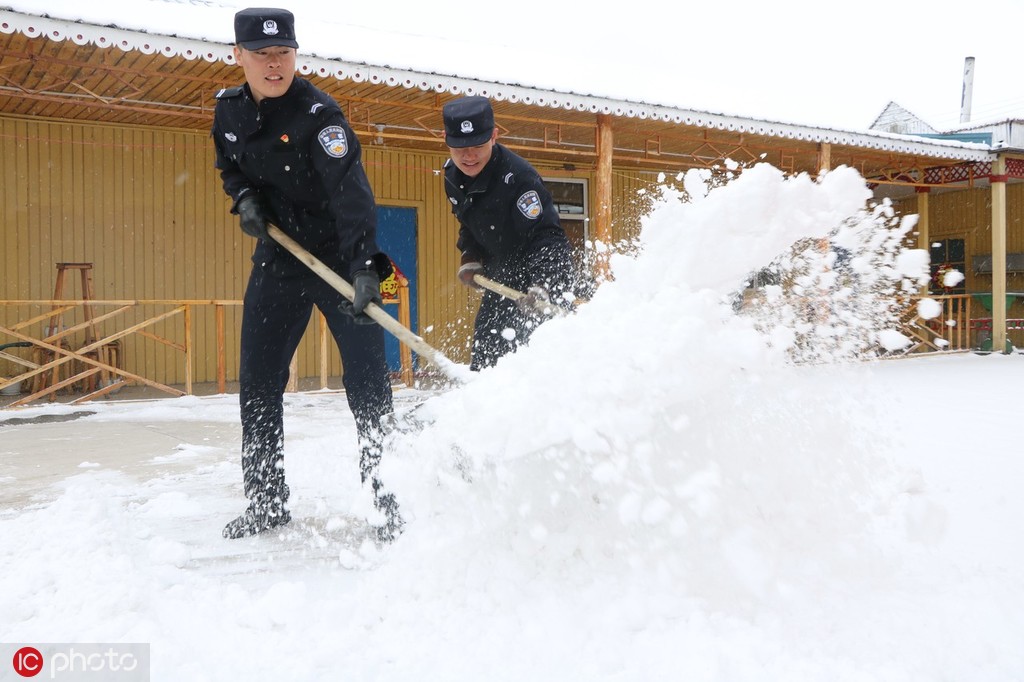 《變成喪尸后我面癱了》by木亦沉香