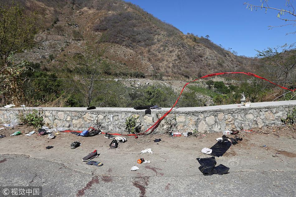 《掌中雀》by棄吳鉤TXT下載