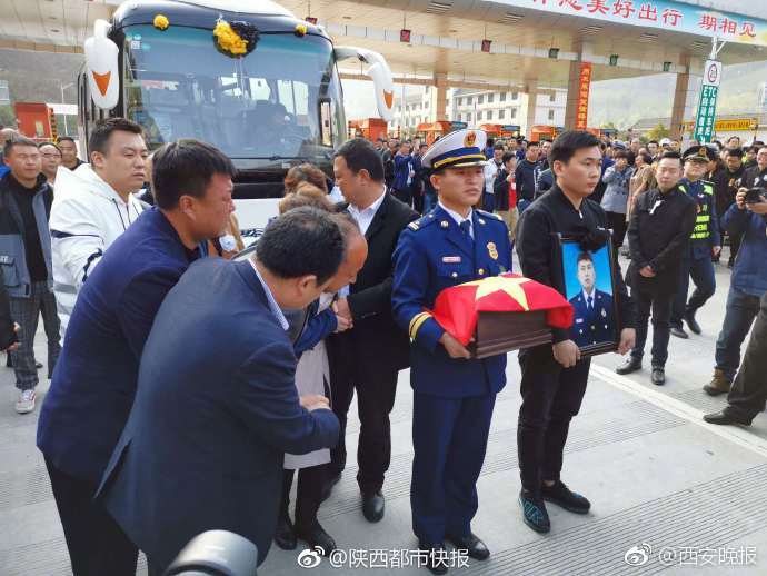 總裁的貼身秘書1v1小說叫什么