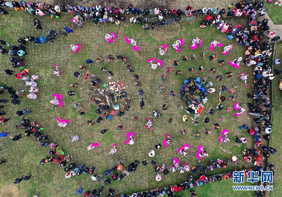 《那村那人那痞子》by青燈百度云