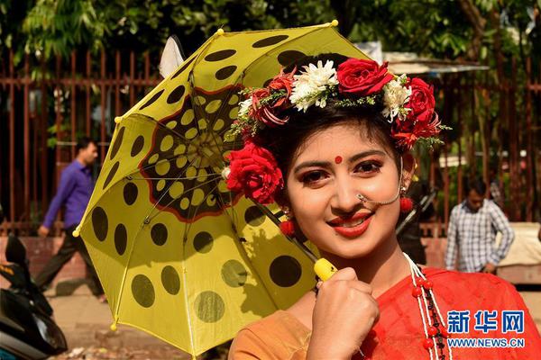 白月光回來后替身離開了by薛火火