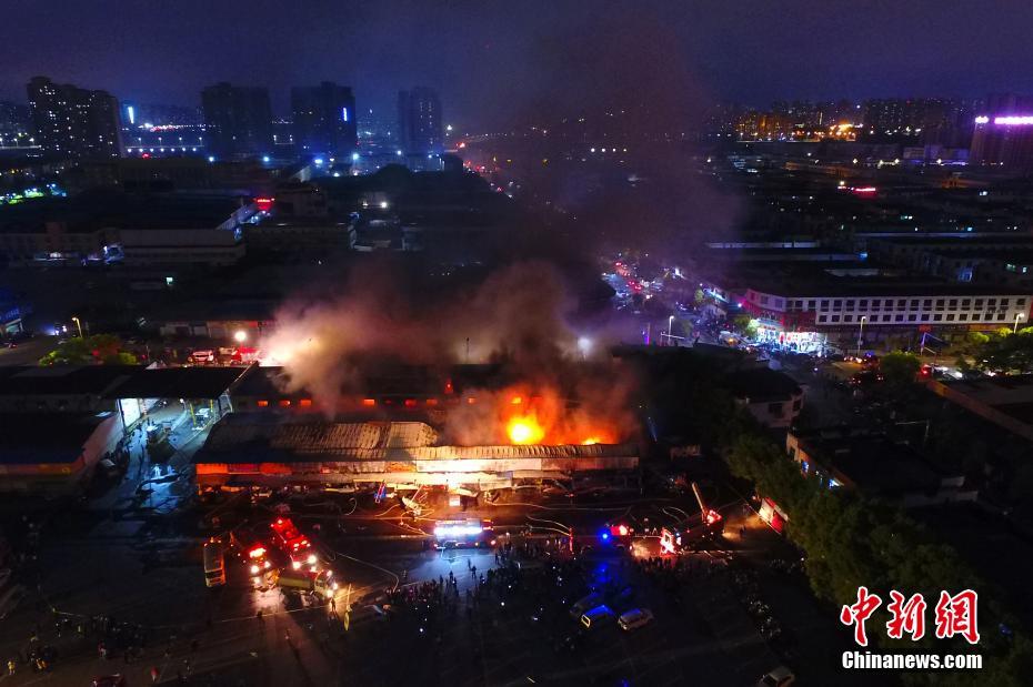 《煩人》by煙貓與酒