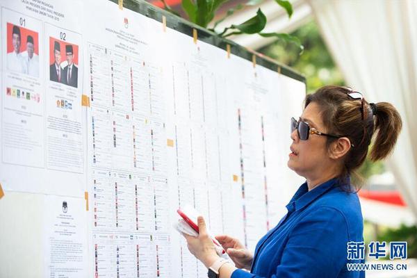 隱藏身份是神明[無限]