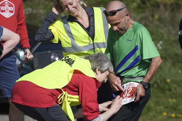 一朝淪陷by七子華txt