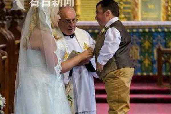 都市逍遙神醫TXT下載