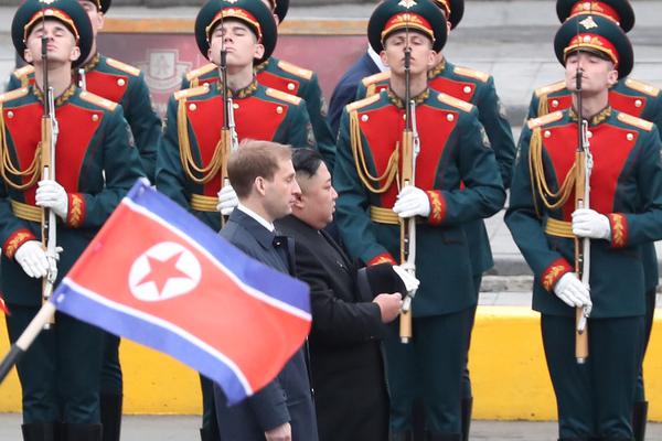 晨曦by周而復始全文簡介