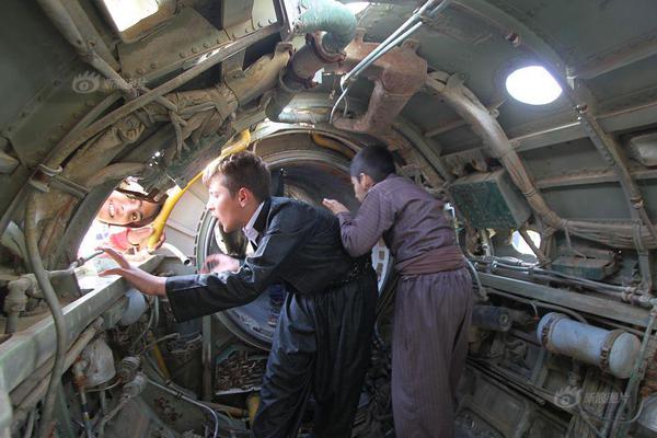 原來(lái)他不喜歡我by暮鴉寫的什么