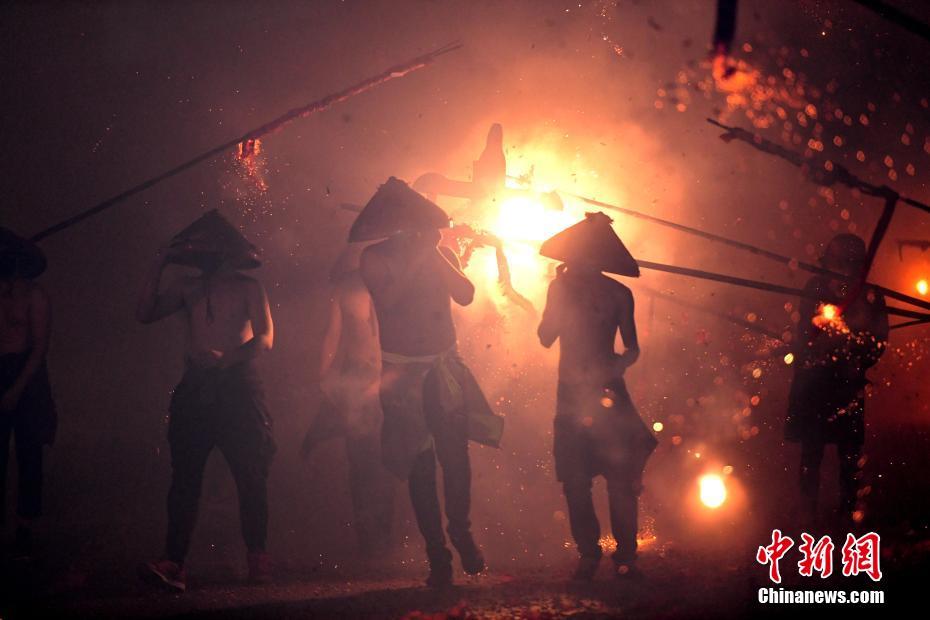 走到人生邊上TXT下載